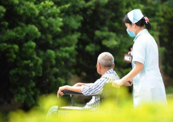 養(yǎng)老院會(huì)帶來哪些好處?養(yǎng)老院每個(gè)月要多少錢