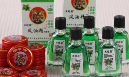 風油精涂臉上有傷害嗎 長期吸入風油精的味道有害嗎