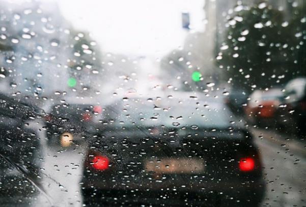 雨天開車要注意哪些內容?雨天開車正確的方法是什么