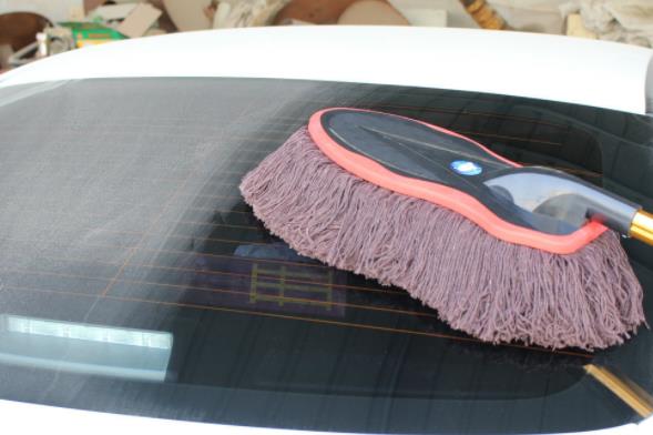 新買的愛(ài)車有必要備一把車撣子嗎?如何正確使用汽車撣子才能不損壞車漆?