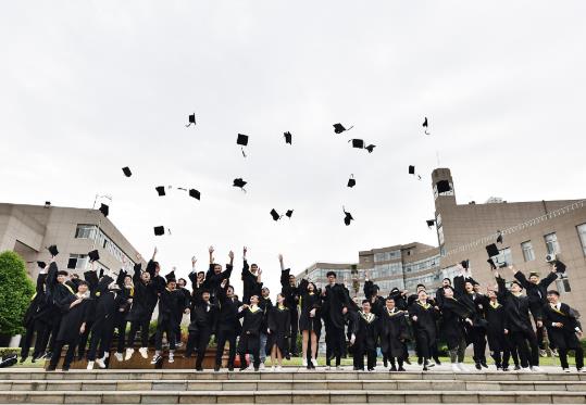 大專還沒開學想轉專業(yè)怎么辦?2021年大專報名是幾月份?