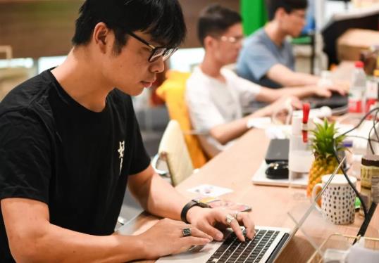大學(xué)里調(diào)專業(yè)好調(diào)嗎?2021年高考還有大專嗎?