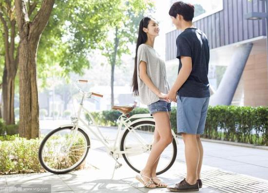助學(xué)貸款不夠交學(xué)費的怎么辦?大學(xué)學(xué)費最晚啥時候交?