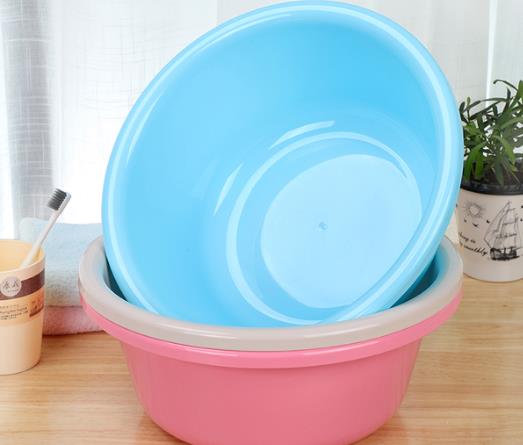 用塑料盆洗屁屁會感染細菌嗎?塑料盆內壁的污垢是什么?