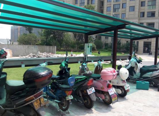 電動(dòng)車充電有哪些注意事項(xiàng)?電動(dòng)車充電存在哪些安全隱患