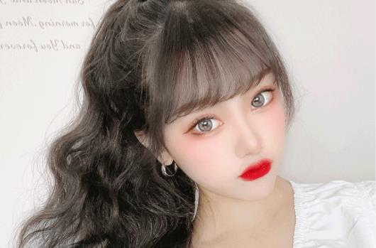 如何扎高馬尾不往下掉 高馬尾怎么扎好看學(xué)生