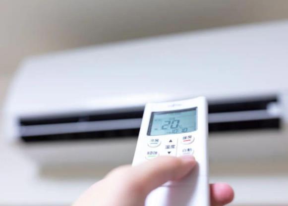 開空調(diào)窗戶留縫費電嗎?空調(diào)怎么排放空氣