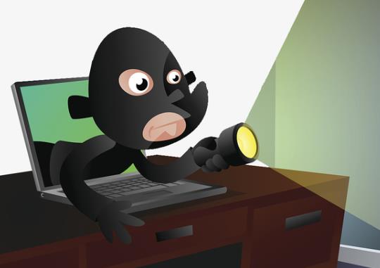 如何分辨敲門的是不是小偷?門鎖被撬沒撬開警察會(huì)管嗎?