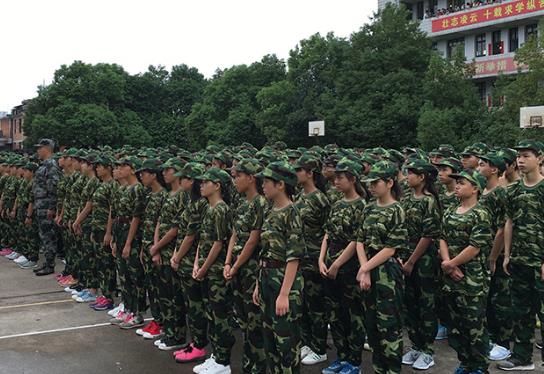 高一新生軍訓(xùn)的目的是什么?高一軍訓(xùn)一般是在什么時(shí)候?