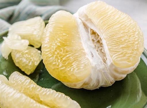 柚子皮去甲醛還是柚子去甲醛?用柚子除甲醛要不要把柚子破開?