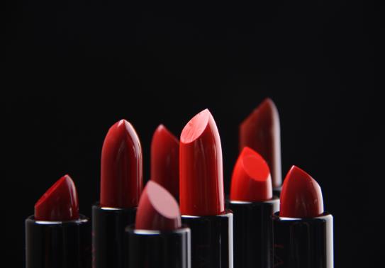 口紅被洗了怎么恢復(fù)原狀?口紅曬化了該如何補(bǔ)救?
