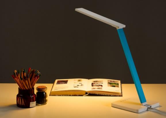 臺(tái)燈什么角度最保護(hù)眼睛?充電臺(tái)燈邊充電邊使用會(huì)爆炸嗎