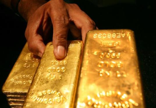 黃金像掉漆似的是咋回事?黃金3個(gè)9和4個(gè)9哪個(gè)好