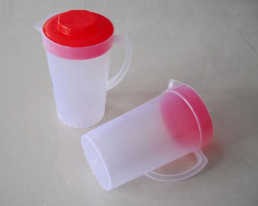 塑料杯子發(fā)黃用什么能洗白?塑料杯子發(fā)臭了怎么辦?