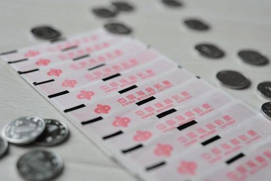 彩票被工作人員拿走了怎么辦?彩票中獎(jiǎng)老板不給票會(huì)不會(huì)不給?