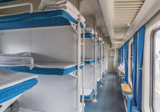 火車軟臥車廂充電插座一共有幾個(gè)?什么樣的火車有高級(jí)軟臥