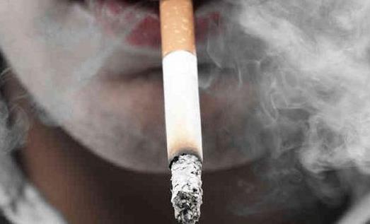 二手煙和一手煙哪個(gè)危害大 二手煙和三手煙哪個(gè)危害大