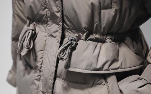羽絨服靜電跑毛是正,F(xiàn)象嗎 羽絨服有靜電是不是質(zhì)量不好