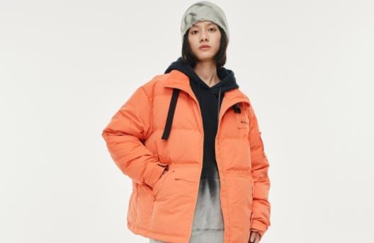羽絨服白鴨絨好還是灰鴨絨好 羽絨服會(huì)越洗越不暖和嗎