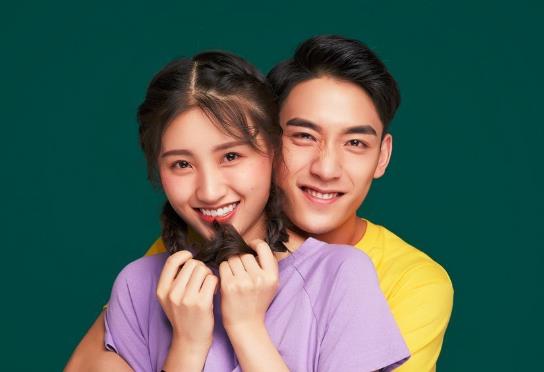 海馬體拍證件照底色選哪個(gè)好?海馬體拍照的流程