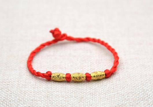 本命年紅繩摘下來怎么焚燒?本命年紅繩珠子數(shù)量的寓意