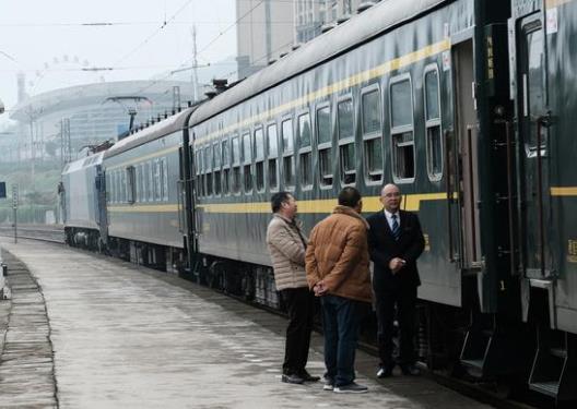 今年臘月二十七的火車票什么時候開售?2022年1月31日的火車票幾號開搶