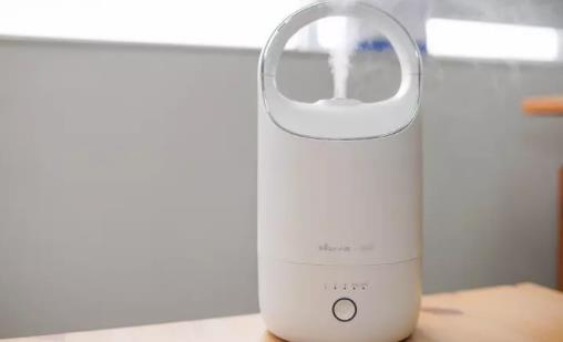 嬰兒可以用加濕器嗎 加濕器用什么水對(duì)嬰兒好