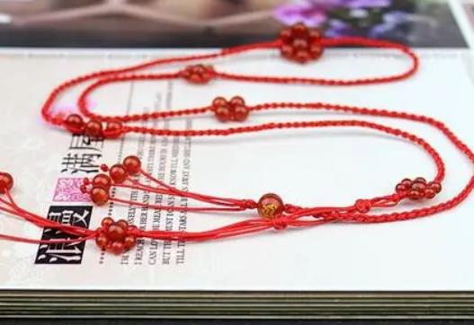本命年紅繩長了能剪短嗎?本命年紅繩在哪里焚化