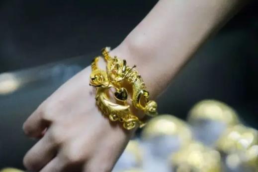三金算彩禮還是算贈(zèng)與?三金要買一套嗎
