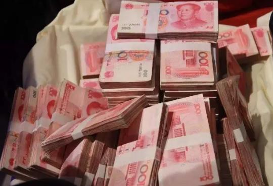 個(gè)人對個(gè)人轉(zhuǎn)賬150萬合法嗎?銀行會監(jiān)控一個(gè)人的現(xiàn)金流水嗎