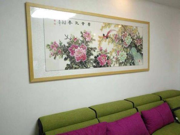 精心挑選的這些橫幅花鳥畫作品,讓客廳沙發(fā)墻很美很有格調(diào)