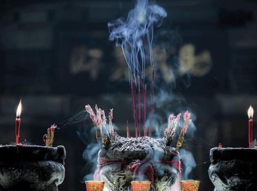 清明節(jié)上墳不能超過幾點?清明節(jié)上墳要帶什么祭品
