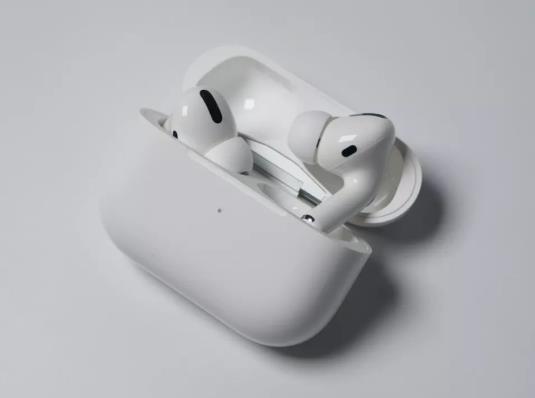 Airpods電池大概循環(huán)多少次會到壽命?airpods續(xù)航一般多久