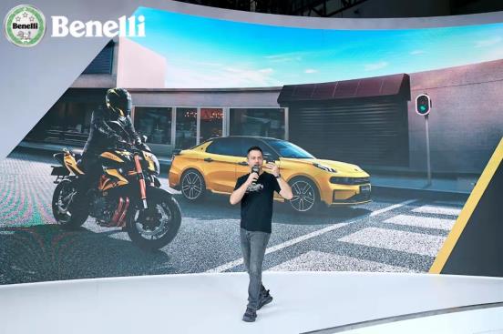 一個(gè)世界一個(gè)Benelli,經(jīng)典三缸信仰燃爆重慶摩展