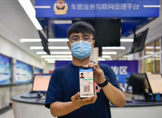 電子駕駛證可以用來(lái)買車嗎?電子駕駛證可以代替身份證嗎