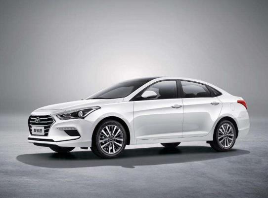 自己換機(jī)油怎么操作?汽車機(jī)油消耗大是怎么回事