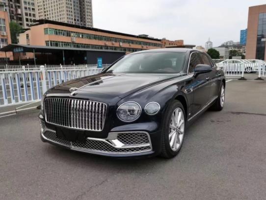 背戶車(chē)保險(xiǎn)可以買(mǎi)在自己名下嗎?車(chē)損險(xiǎn)一年可以報(bào)幾次有什么影響