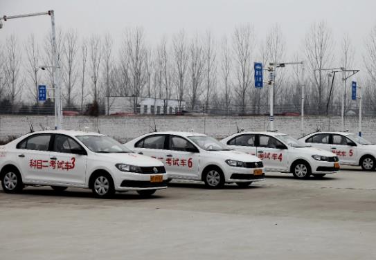 學(xué)車學(xué)時上傳需要多久?學(xué)車學(xué)時規(guī)定后以前報過名的怎么辦