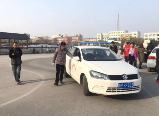 教練希望你過還是補(bǔ)考?駕校最怕什么投訴