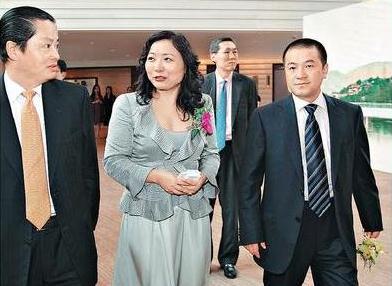 龍湖地產(chǎn)主席吳亞軍離婚,碧桂園楊惠妍晉升女首富