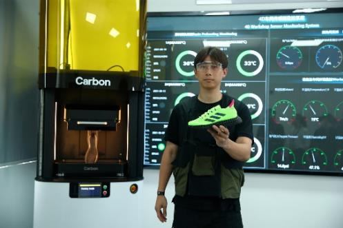 與阿迪達斯一同前往“4D打印工廠”,見證4D技術(shù)的無限可能性