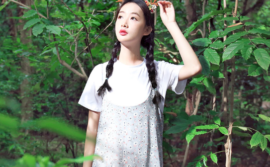又到露肉季節(jié),怎么穿搭可以遮住粗胳膊變成一個(gè)小仙女?
