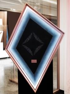Libertaime深圳萬象天地全球第三家品牌旗艦店閃耀深圳 摩登風(fēng)尚鉆飾升級零售體驗(yàn)續(xù)夢真我如鉆