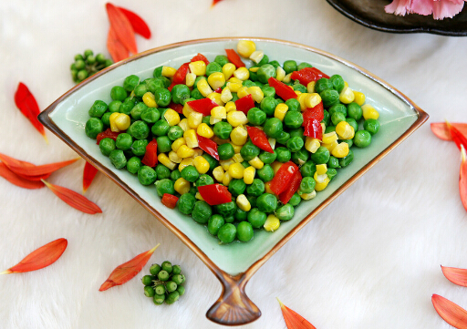 堅(jiān)持吃素食有助長(zhǎng)壽?有關(guān)素食的十個(gè)誤區(qū)