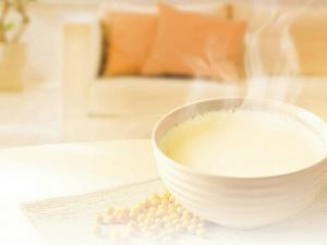 哪些人不宜喝豆?jié){？缺鋅的人不宜常喝豆?jié){