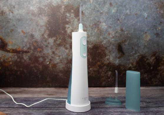 沖牙器里面用什么水?漱口水和沖牙器哪個效果好?