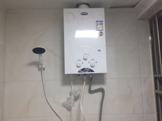 電熱水器和燃?xì)鉄崴髂膫好?燃?xì)鉄崴鞑荒艽蚧鹪趺崔k?