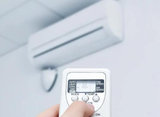 空調(diào)掛機水槽怎么清洗?中央空調(diào)一般安裝在什么位置