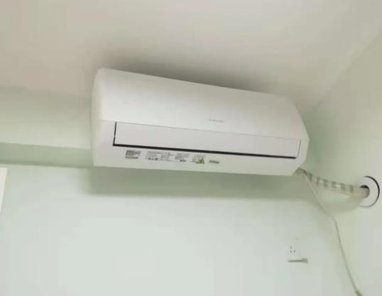 空調(diào)主機的聲音有多少分貝?空調(diào)室外機結(jié)冰是什么情況