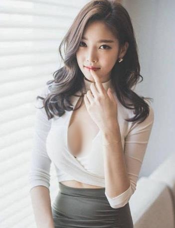 犯桃花是什么意思?什么人命里犯桃花?怎么化解?犯桃花面相